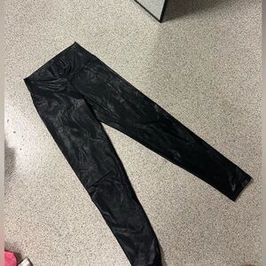 AERIE Offline Faux Leather Leggings Size Small